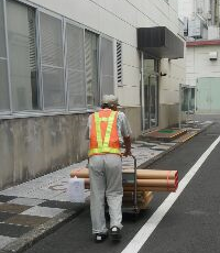 副資材の配膳業務